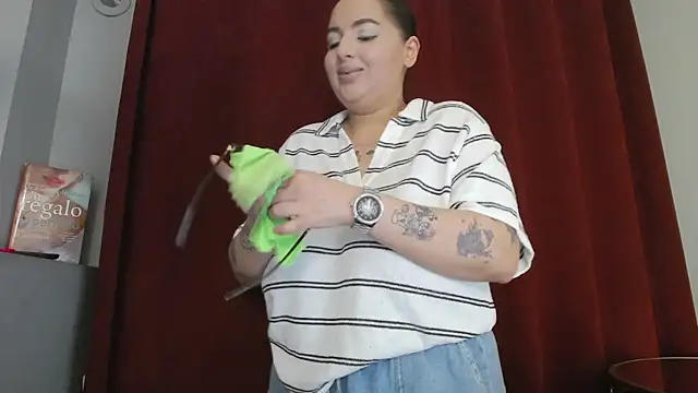 BustyAllyy online show from 19, 12, 2025