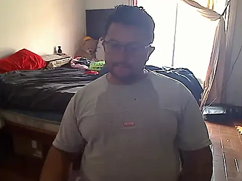 Chatlitos4879 online show from 24, 2, 2026