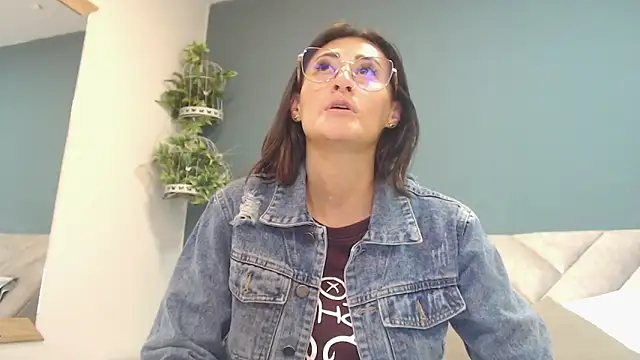 SharisWillian online show from 13, 11, 2025