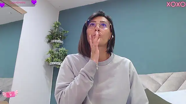 SharisWillian online show from 2, 10, 2025