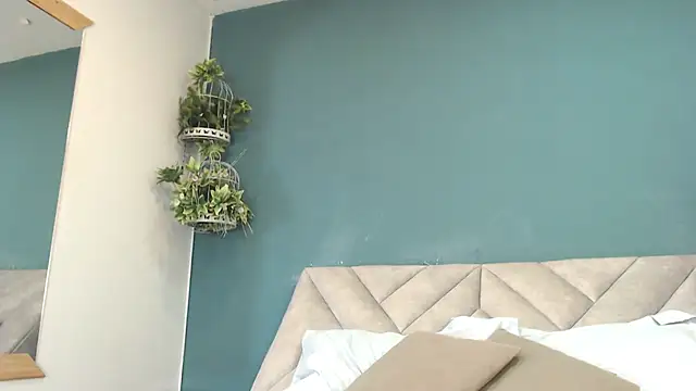 Snapshot of SharisWillian chatting on 8, 7, 2026 SharisWillian online show from 8, 7, 2026