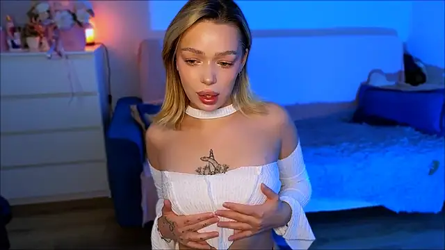 Lily Yin online show from 18, 11, 2025