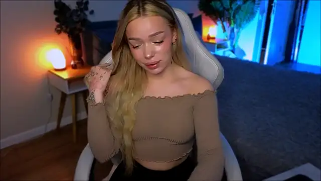 Lily Yin online show from 10, 4, 2026