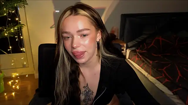 Lily Yin online show from 19, 2, 2025