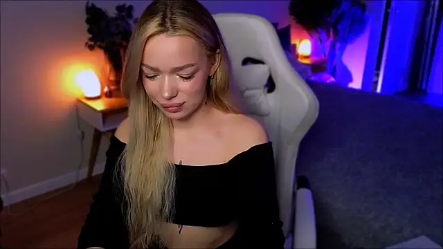 Lily Yin online show from 22, 4, 2026