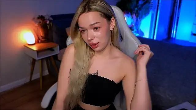 Lily Yin online show from 15, 2, 2026