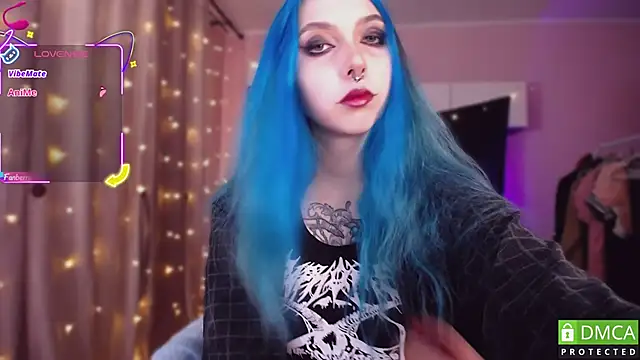 JustMeowGirl online show from 2, 11, 2025