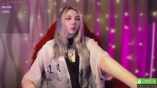 JustMeowGirl online show from 5, 2, 2025