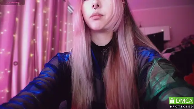 JustMeowGirl online show from 31, 5, 2026