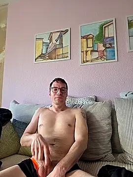 Schnubby1 online show from 9, 3, 2026