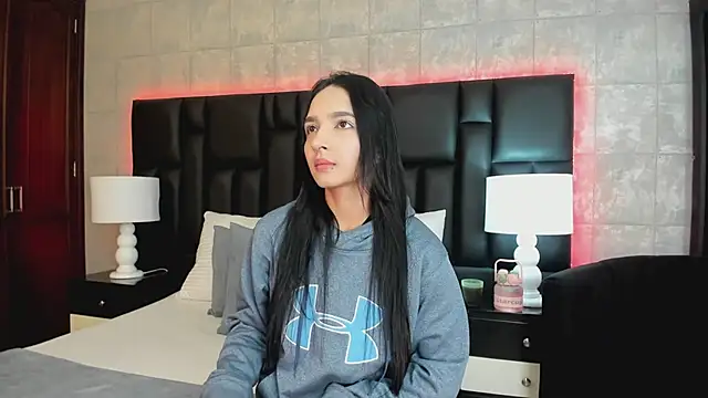 MiaSweeths online show from 6, 2, 2025