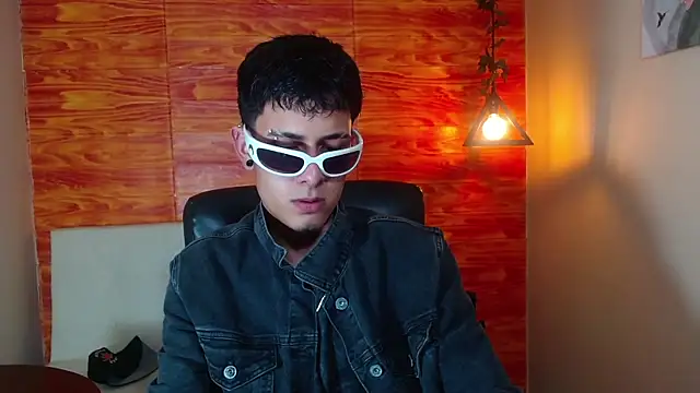 Bastiaan 28 online show from 2, 3, 2025