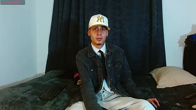 Bastiaan 28 online show from 28, 11, 2025