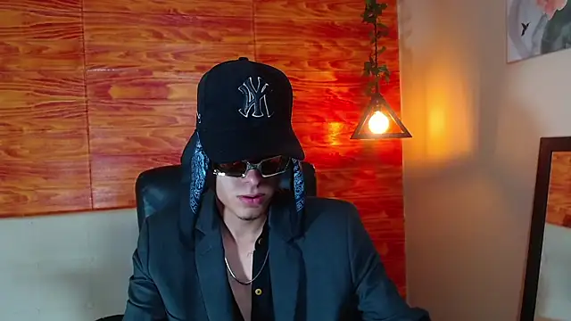 Bastiaan 28 online show from 16, 2, 2025