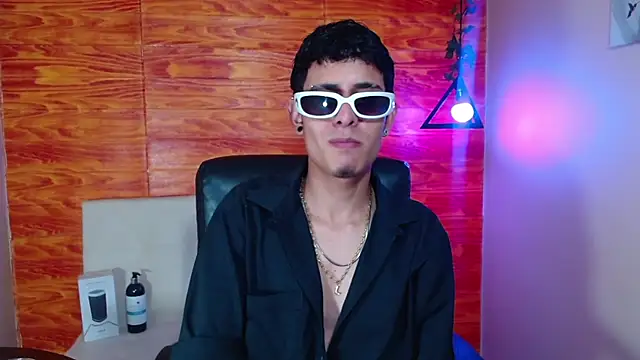 Bastiaan 28 online show from 20, 3, 2025