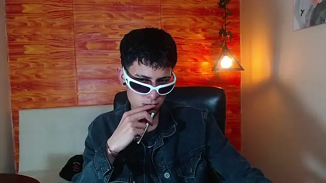 Bastiaan 28 online show from 3, 3, 2025