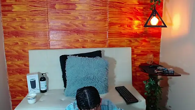 Bastiaan 28 online show from 9, 3, 2025