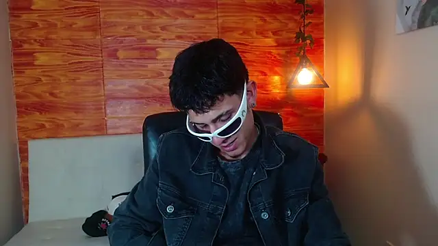 Bastiaan 28 online show from 3, 3, 2025