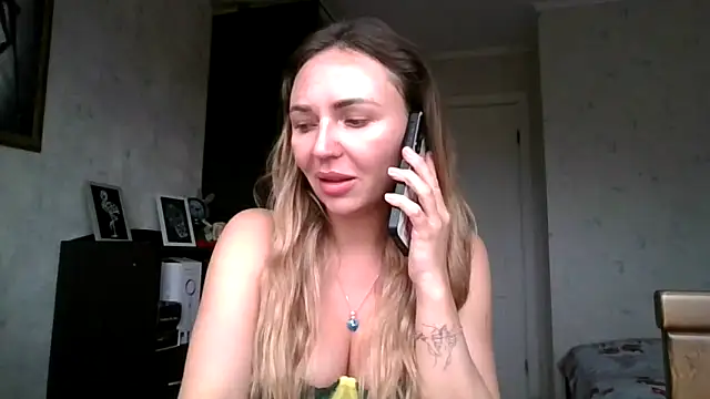 AngelinaLove28 online show from 28, 10, 2025