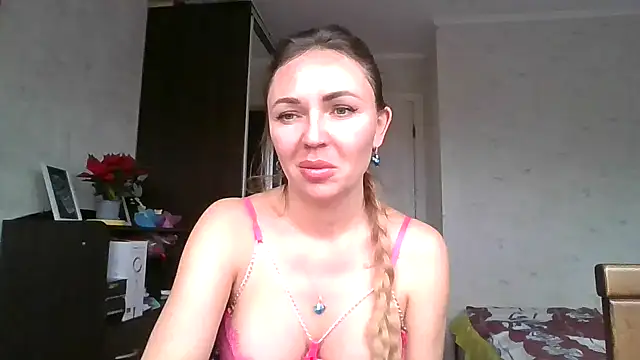 AngelinaLove28 online show from 28, 11, 2025