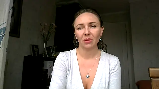 AngelinaLove28 online show from 8, 10, 2025