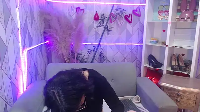 charlottemoonxz online show from 17, 9, 2025