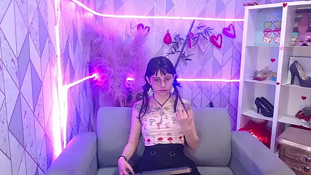 charlottemoonxz online show from 3, 10, 2025