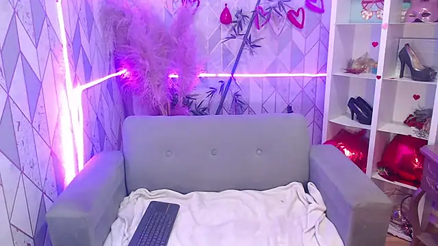 charlottemoonxz online show from 2, 10, 2025