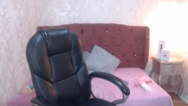 charlottemoonxz online show from 13, 3, 2025