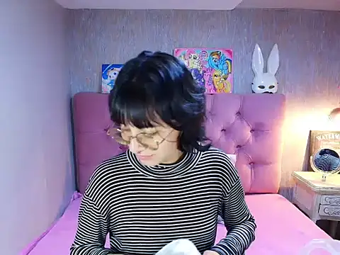 Snapshot of charlottemoonxz chatting on 23, 4, 2026 charlottemoonxz online show from 23, 4, 2026