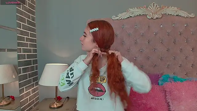 AdelaineBest online show from 24, 9, 2025