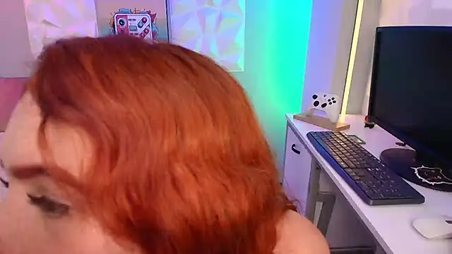 AdelaineBest online show from 21, 3, 2025