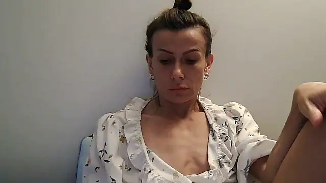Snapshot of anechka1 chatting on 13, 7, 2026 anechka1 online show from 13, 7, 2026