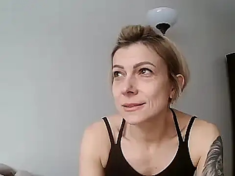 anechka1 online show from 13, 1, 2025