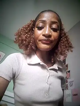 Snapshot of GoddessVee chatting on 10, 11, 2025 GoddessVee online show from 10, 11, 2025