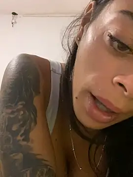 Snapshot of canderodrig777 chatting on 6, 2, 2025 canderodrig777 online show from 6, 2, 2025