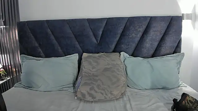 Karmilla Rosse online show from 10, 10, 2025