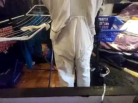 Snapshot of 0815lukas2024 chatting on 1, 2, 2025 0815lukas2024 online show from 1, 2, 2025