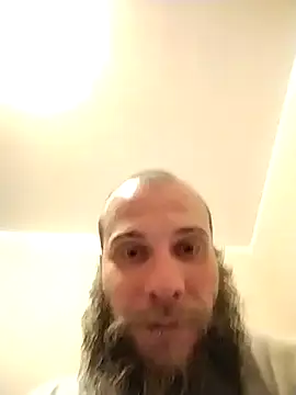 Snapshot of AbukLoko chatting on 2, 3, 2025 AbukLoko online show from 2, 3, 2025