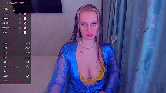 Cherry-Legenda online show from 11, 1, 2025