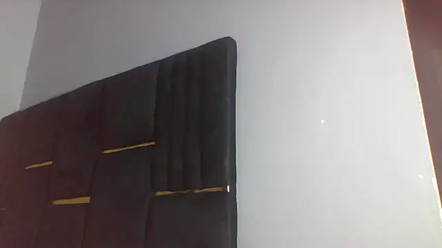 julietunderwoood online show from 24, 3, 2026