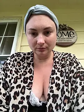 Snapshot of MilfyMrsRobinson chatting on 26, 5, 2026 MilfyMrsRobinson online show from 26, 5, 2026