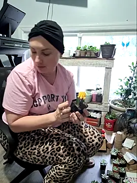 MilfyMrsRobinson online show from 11, 5, 2026