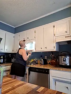 MilfyMrsRobinson online show from 7, 5, 2026