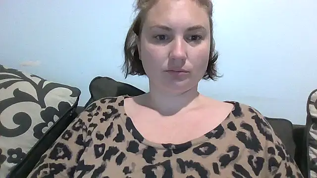 MilfyMrsRobinson online show from 6, 1, 2026