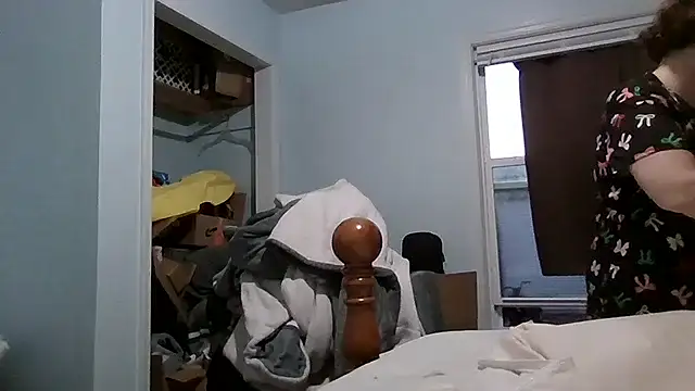 MilfyMrsRobinson online show from 17, 12, 2025