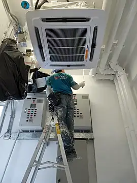 2tomka52052sex online show from 6, 1, 2025