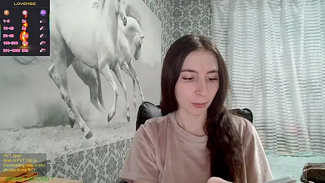 Wowpornoo online show from 26, 2, 2025