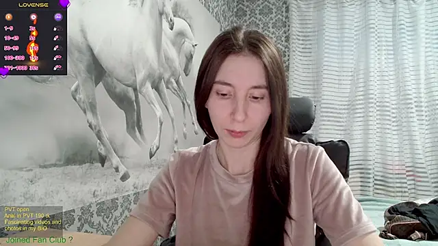 Wowpornoo online show from 17, 2, 2025