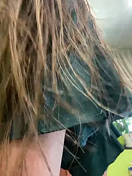 Snapshot of MooonReal chatting on 13, 2, 2026 MooonReal online show from 13, 2, 2026